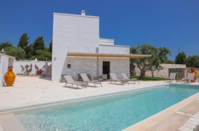 TD Casa Lulù Panoramic Pool Over Mediterranean Scrub